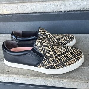 Dr Scholl’s Mattison memory foam slip on shoe | geometric tribal print